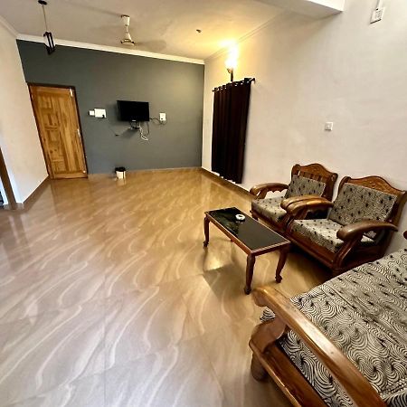 Candolim Glitter Sand Exterior foto