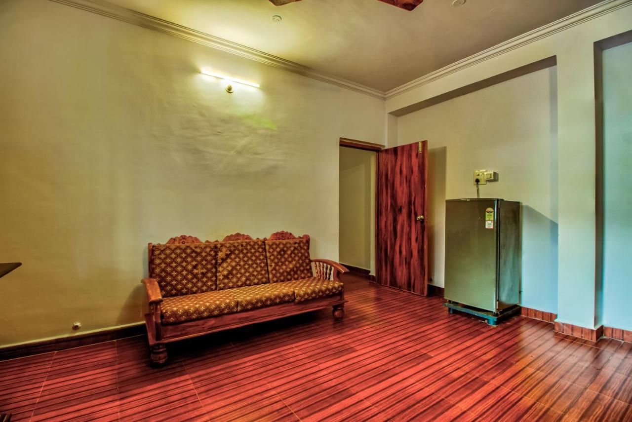 Candolim Glitter Sand Exterior foto